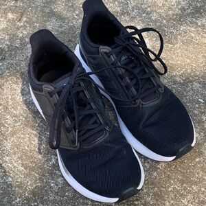 Women’s Adidas Cloudfoam